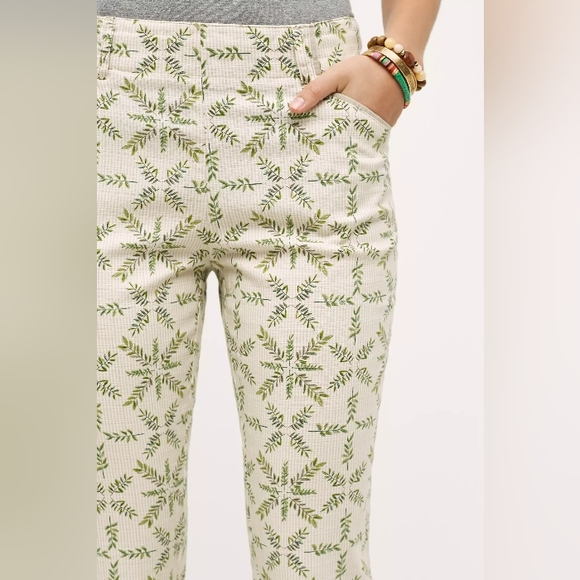 🆕Anthro Cartonnier Cream Medallion Charlie Trousers Cropped Pant Women's Size 4 - Picture 3 of 4